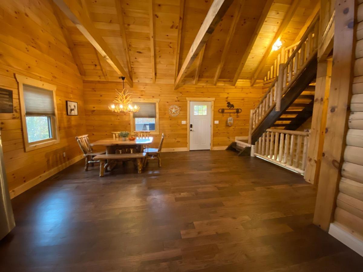 Pine Creek Cabins & Camping Resort South Bloomingville Eksteriør billede