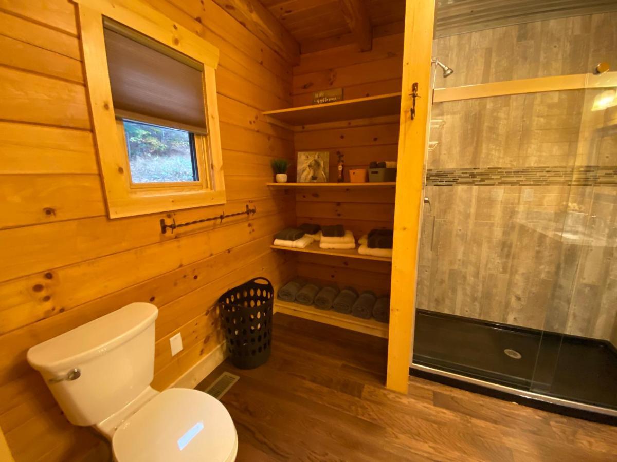 Pine Creek Cabins & Camping Resort South Bloomingville Eksteriør billede