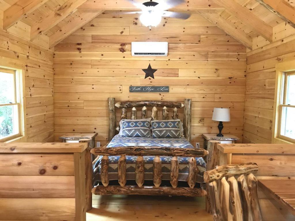 Pine Creek Cabins & Camping Resort South Bloomingville Eksteriør billede